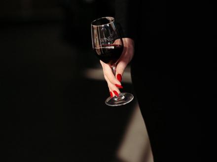 Wine Club by ArtVinium